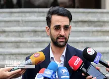 واکنش آذری جهرمی به گزارش «عادل فردوسی پور»/ رکورد پخش زنده جابجا می شود/ کاربران دانلود نکنند تا همه از این گزارش استفاده کنند