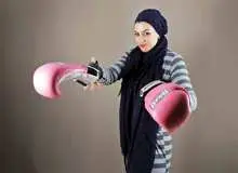 رویترز: صدف خادم به دلیل اطلاع از حکم بازداشتش به ایران برنگشت 