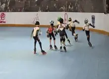 نفرات برتر اسکیت سرعت داخل سالن روی سکو رفتند