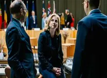 بلومبرگ: اتریش برای ایفای نقش در مذاکرات هسته‌ای ایران تلاش می‌کند