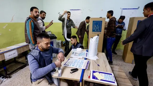 نتایج نهایی انتخابات پارلمانی عراق اعلام شد؛ در بغداد ۱۵ کرسی به ائتلاف بازسازی و توسعه به رهبری السودانی، ۱۰ کرسی به حزب تقدم به رهبری محمد حلبوسی و ۱۰ کرسی به ائتلاف قوی الدوله به رهبری سید عمار حکیم رسید