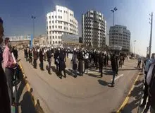 تجمع اعضای هیات علمی و کارکنان دانشگاه آزاد برای مطالبات (+عکس)