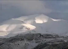 نجات ۲ کوهنورد از برف و کولاک در ارتفاعات توچال