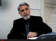 فعال سیاسی اصولگرا : رئیسی ، محسن رضایی را با سلام و صلوات ، معاون اقتصادی کرد، بعد بدون رعایت شئوناتش او را از شرکت در جلسات اقتصادی حذف کرد