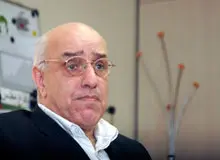 پیروز مجتهدزاده: در سیاست خارجی به ورشکستگی رسیدیم/ چین در حال دودوزه بازی در منطقه است/ سرداران سپاه به درد حوزه دیپلماسی نمی‌خورند/ دیپلمات های ایران ورزیده نیستند، چون دستگاه دیپلماسی ایدئولوژی زده است/حماس بدتر از اسرائیل است/ روسیه هم ما را می فروشد