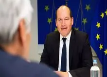 واکنش شهردار بروکسل به تهدید مجارستان: مانع ورود اتوبوس مهاجران به بلژیک خواهیم شد