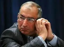 زیباکلام:اینکه صرفا بگوییم ناآرامی ها کار بیگانگان است مشکل را حل نمی کند