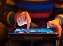 دادگاه فرانسه یک نوجوان ۱۲ ساله را به اتهام «تجلیل از اقدامات تروریستی» محکوم کرد