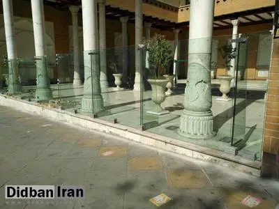 "محصور شدن" رواق فرهنگستان هنر در خیابان ولیعصر / انصاری عضو شورای شهر: موضوع بررسی می شود/ نگهبان مجموعه فرهنگستان: اینجا جوان ها جمع می شدند شلوغ می شد؛ بستند!