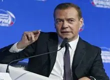 مدودف: جنگ بین روسیه و آمریکا، اتمی خواهد بود