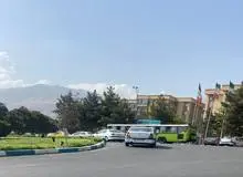 اتوبوس‌های شهرداری تهران در شهرک محلاتی ‏جهت انتقال مردم به مصلی تهران؛ ‏همایش حامیان جلیلی+عکس 