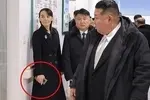 تلفن هوشمند ۱۳۰۰ دلاری در سرزمین حقوق‌های ۳ دلاری؛ خواهر رهبر کره شمالی با گوشی تاشوی خارجی دیده شد