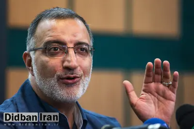حضور «علیرضا زاکانی» در دادگاه/ آغاز جلسه رسیدگی

