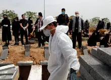 عباس عبدی:  چگونه دیروز در تهران ٧٠ فوتی داشتیم و در کل کشور که قرمز است فقط ١٩٣ فوتی؟