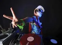 گزارشی در باره صفر تا صد کار دی‌جی‌های ایرانی/  از خطر بازداشت تا درآمد میلیاردی در سال