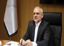 وزیر آموزش در پی حذف تصویر دختران از جلد کتاب عذرخواهی کرد
