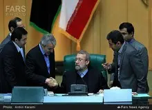 آقای لاریجانی یک سوزن هم به خودتان بزنید/ لایحه بودجه را به هم ریخته اید