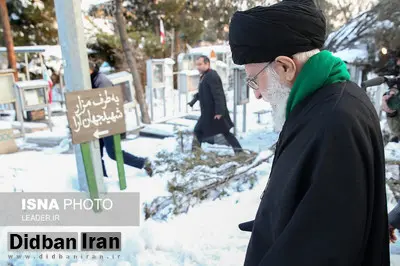 حضور حضرت آیت‌الله خامنه‌ای در مرقد مطهر بنیانگذار انقلاب اسلامی