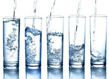 آب خوردن و اثرات مفید آن