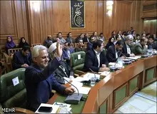 یک وکیل دادگستری: شورای شهر نه جای کشتی‌گیر و وزنه‌بردار و کاراته‌باز است، نه جای وکیل