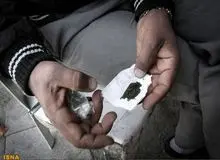 همه جور مشتری دارم؛ از دکتر ومهندس و ورزشکار معروف بگیر تا هنرمندخفن