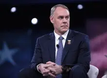 وزیر کشور آمریکا: فشار اقتصادی راه مقابله با ایران و روسیه است / لازم باشد روسیه را محاصره دریایی می‌کنیم تا تامین انرژی در خاورمیانه و اروپا کنترل شود
