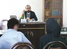 زن در ماشین شوهرش میکروفون کار گذاشت؛ مچ خانم دکتری را که با همسرش رابطه داشت گرفت