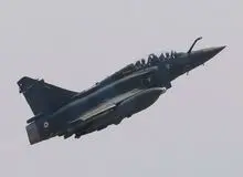 نخستین سری از جنگنده‌های فرانسه به اوکراین رسید؛ کی‌یف حالا ترکیبی از اف۱۶ و میراژ را در اختیار دارد