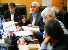 فرهاد رهبر و معاونان‌ش که همه استاد دانشگاه‌های دولتی هستند؛ چطور در دانشگاه آزاد فعالیت دارند؟
