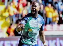 مهاجم جدید استقلال از هاییتی آمد!