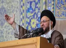 امام جمعه اصفهان: آمریکا را له خواهیم کرد