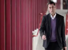 آذری: اگر می‌توانستم ویلموتس را با اردنگی بیرون می‌انداختم/  مربی را انتخاب کردیم که هیچ شناختی روی فوتبال ایران نداشت