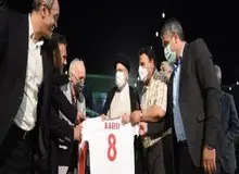 «ابراهیم رئیسی» پیراهن شماره ۸ تیم ملی فوتبال را به تن کرد


