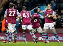 مهاجم سابق استون ویلا  به تهران می آید/ از فتح دروازه‌ لیورپول تا گل زدن به منچستر توسط مهاجم  ۱۹۳ متری جدید استقلال
