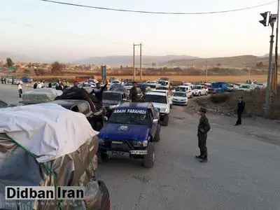 حضور مردم و ترافیک در جاده های منتهی به سرپل ذهاب/ابراز همدردی در دست نوشته هابر روی خودروها