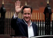 نخست‌وزیر سابق انگلیس، برای کمک به مردم اوکراین راننده تریلی شد/ تصویر
