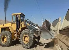 انتقاد شدید خبرگزاری وابسته به دانشگاه آزاد از «نماینده عضو جبهه پایداری»/ آیا همه نماینده های مجلس مجوز تردد با «لودر» در سطح شهر دارند؟/ وای به حال بهارستان!