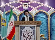 امام جمعه کاشان: مذاکره با آمریکا ذلیلانه و 
جاهلانه است/ می گویند ترامپ مانع فروش نفت خواهد شد نمی دانند ما خدا را داریم!