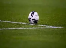 لغو یک مسابقه فوتبال به خاطر توهین جنسی به داور زن