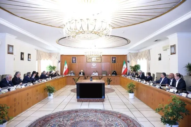 پزشکیان: وزرا در دانشگاه‌ها حاضر شوند/ سرنوشت دانشگاه‌ها و دانشجوبان نباید تحت تأثیر اقدامات تعداد معدودی قرار گیرد/ اعتراض نشانه زنده بودن جامعه است