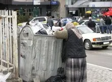 خط فقر نسبی در تهران و کلانشهر‌ها ۲۰ میلیون تومان است / ۶۵ میلیون ایرانی دچار فقر مطلق یا نسبی هستند