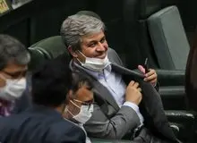 حقوق نجومی کار دست تاجگردون داد/ برکناری تاجگردون از مدیرعاملی بیمه سرمد