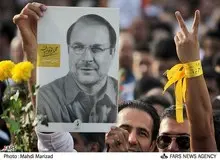 آقای قالیباف؛ نمی شود علیه ۴درصدی‌ها شعار بدهی و خودت یک درصدی رفتار کنی!