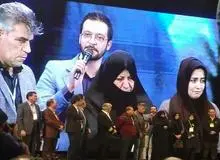 بوسه وزیر بهداشت بردستان پدری داغدیده