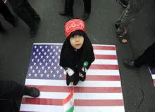 (تصاویر) متن و حاشیه راهپیمایی ۱۳ آبان

