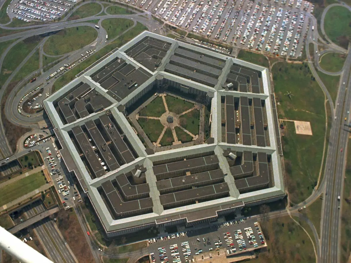 وزارت دفاع آمریکا حمله به اهدافی در عراق و سوریه را تایید کرد