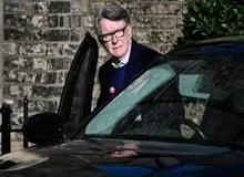 سفیر پیشین انگلیس در آمریکا به دلیل ارتباط اپستین بازداشت شد