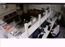 فیلم/ قمه کشی در ۲ داروخانه  مختلف زرین شهر اصفهان 