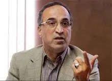 واعظ آشتیانی: احمدی نژاد به دنبال افزایش طرفدارانش است