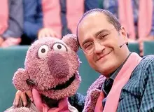 کیهان: برنامه خندوانه الفاظ رکیک به کار می‌برد
